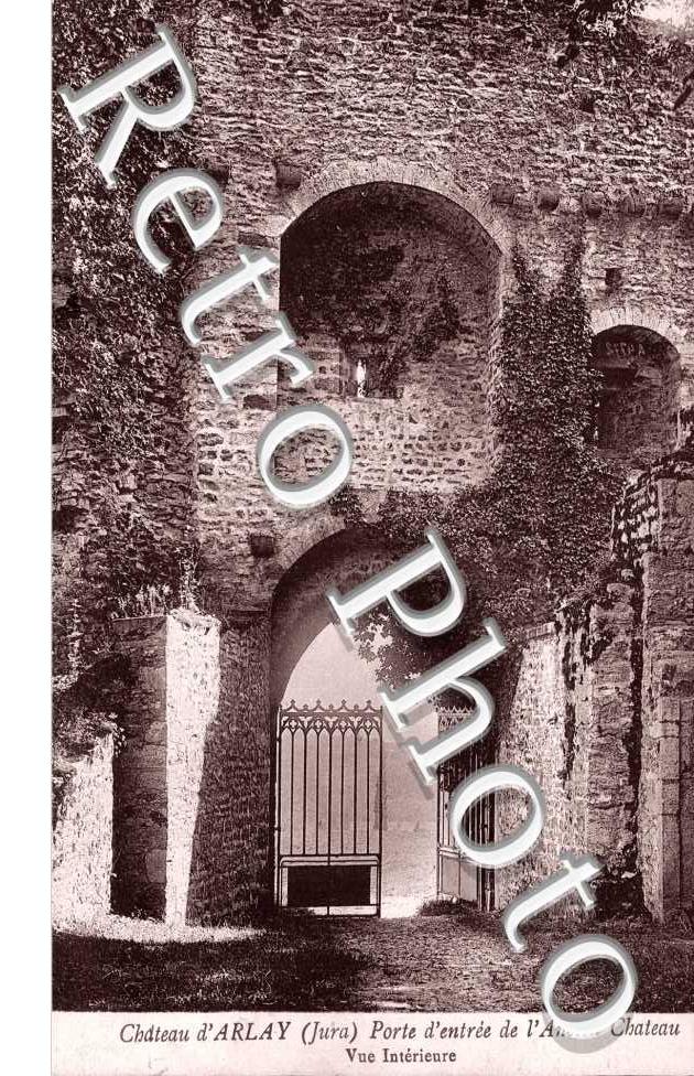 Porte d'entree de l'ancien chateau