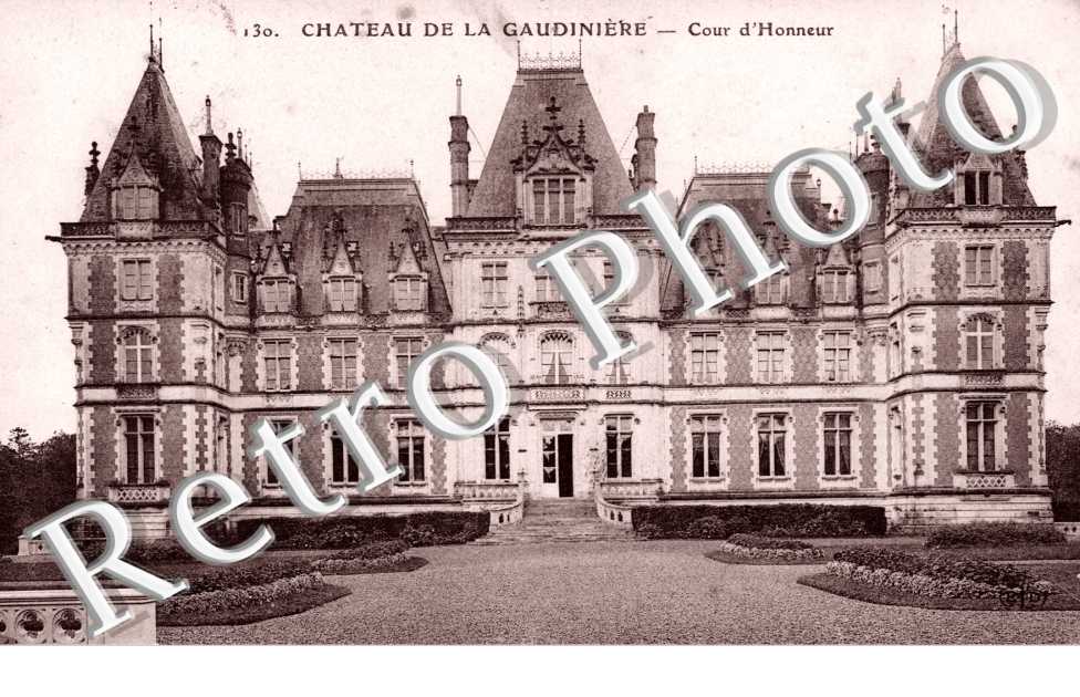 chateau de la Gaudiniere, cour d'honneur