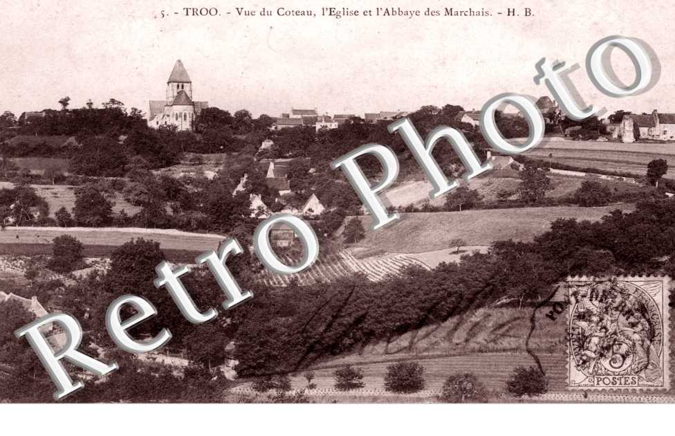 Vue du Coteau, l'Eglise et l'Abbaye des Marchais