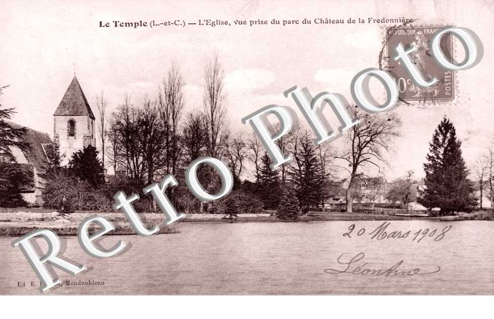 l'eglise, vue prise du parc du chateau de la Fredonniere