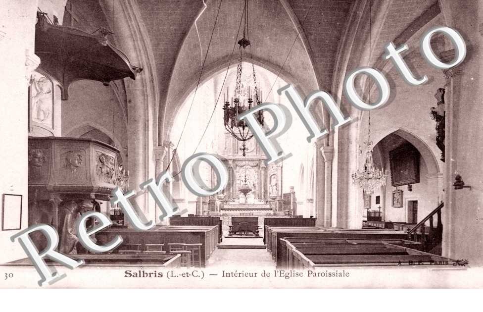Interieur de l'Eglise