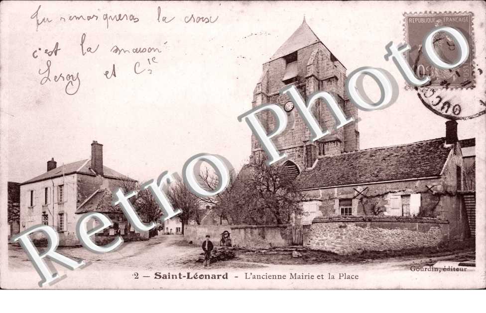 L'Ancienne Mairie et la Place