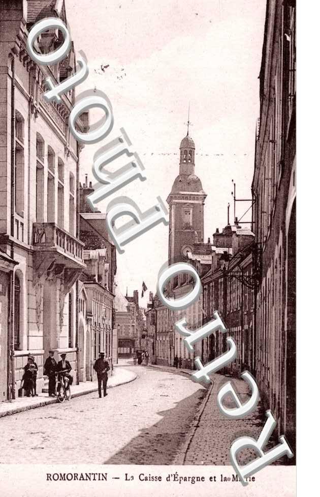 CAisse d'Epargne et la Mairie