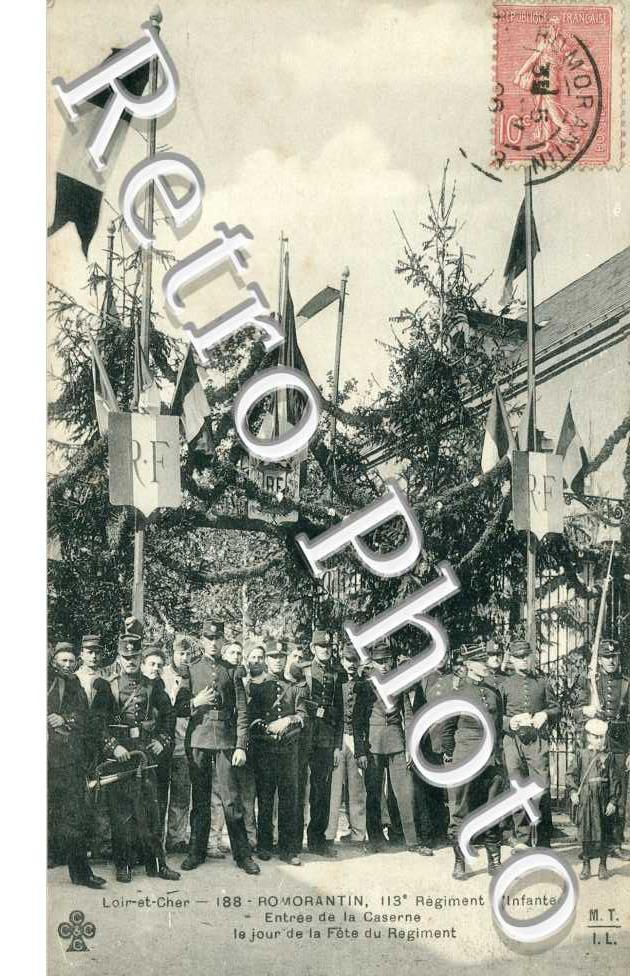 113e regiment d'infanterie, entree de la caserne, le jour de la fete du regiment