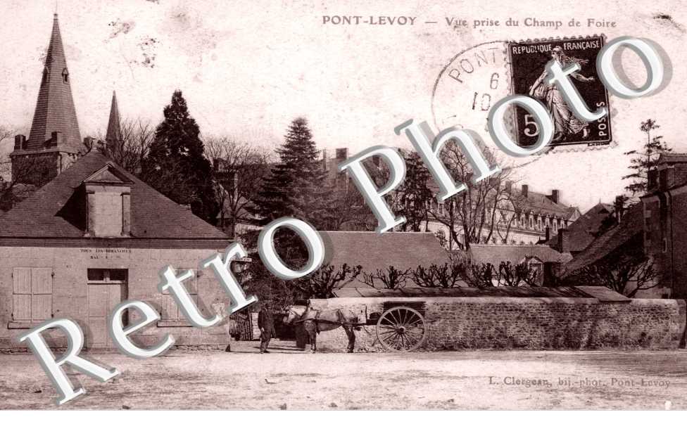 Vue prise du Champ de Foire