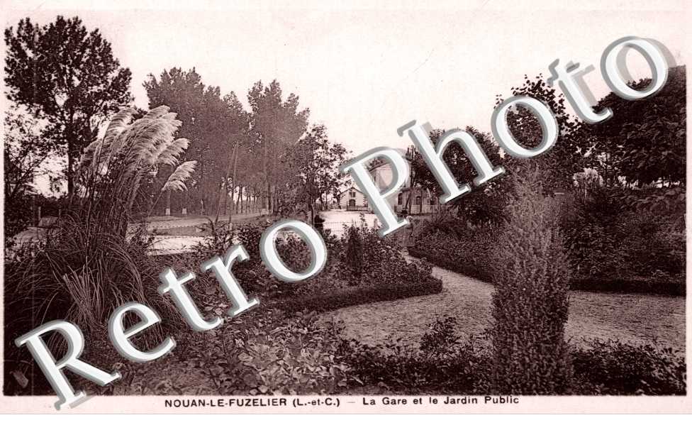 La Gare et le Jardin Public
