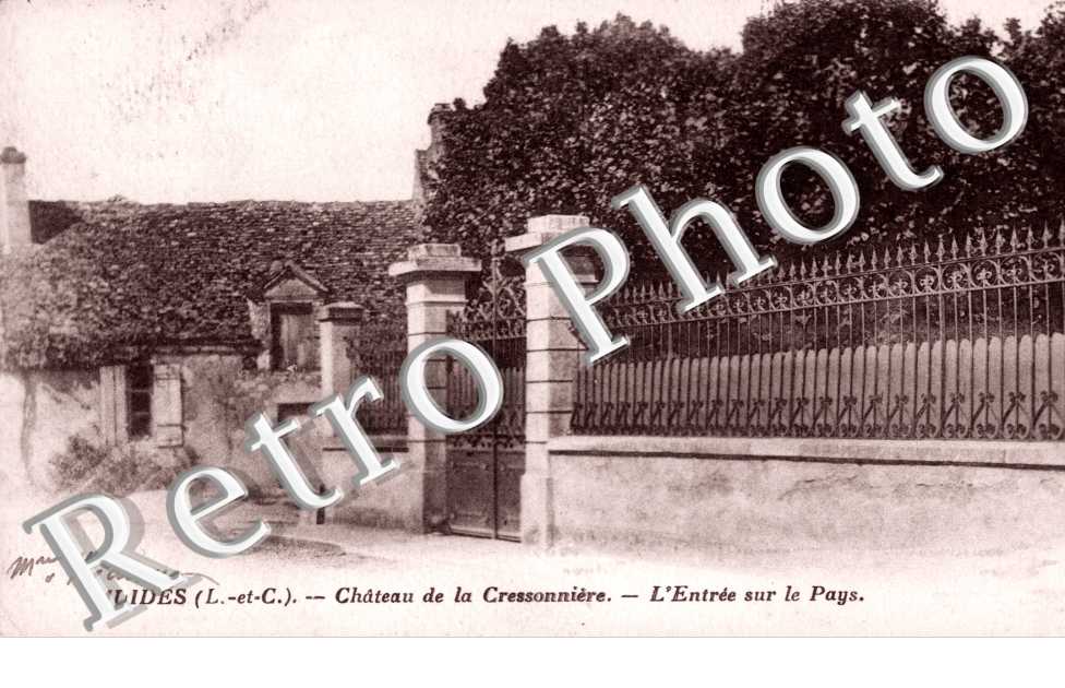 chateau de la Cressonniere, l'entree sur le pays