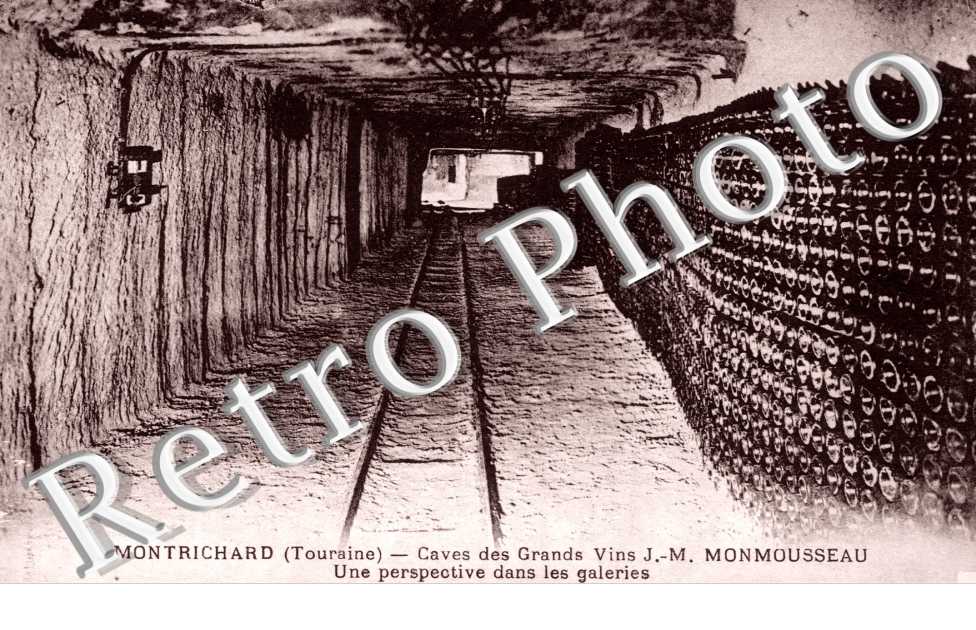 rands vins J.M. MONMOUSSEAU une perspective dans les galeries