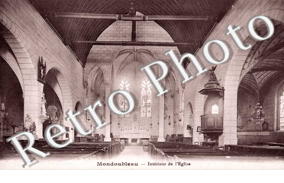 Interieur de l'eglise