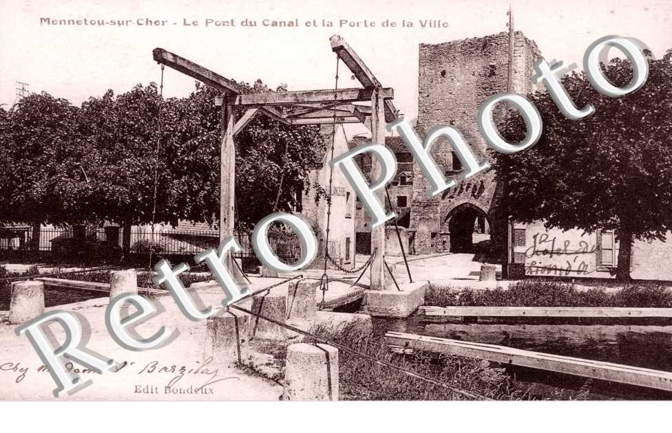 Le Pont du Canal et la Porte de la Ville
