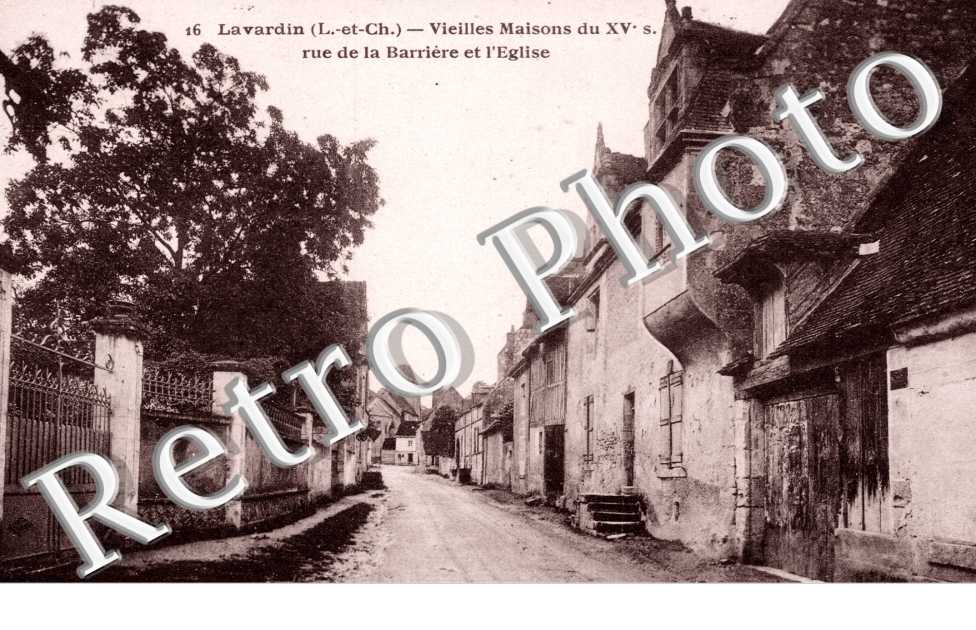 Vieilles Maisons, Rue de la Barriere et l'Eglise
