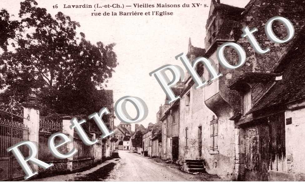 Vieilles Maisons du XVeme siecle, Rue de la Barriere et l'Eglise