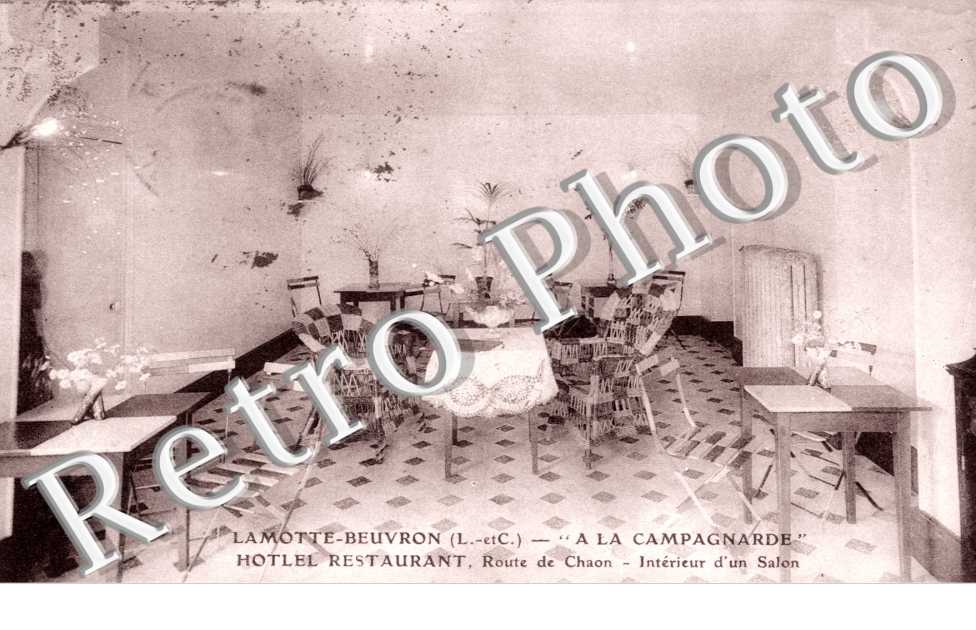 Route de Chaon, Hotel Restaurant, Interieur d'un Salon