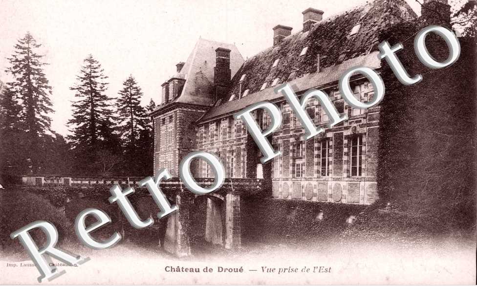 Le Chateau - Vue Prise de l'est