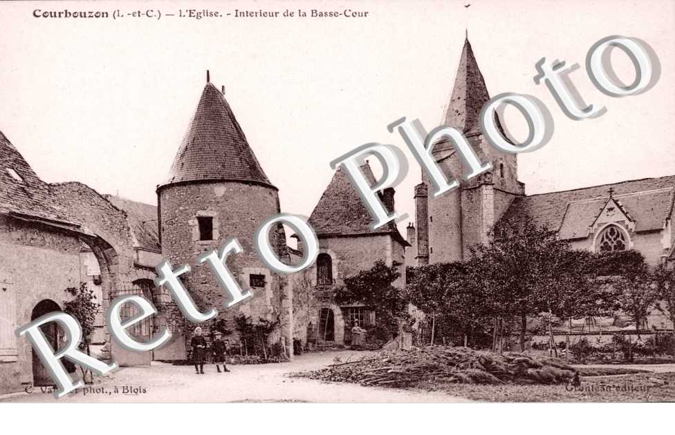 l'eglise, interieur de la basse-cour