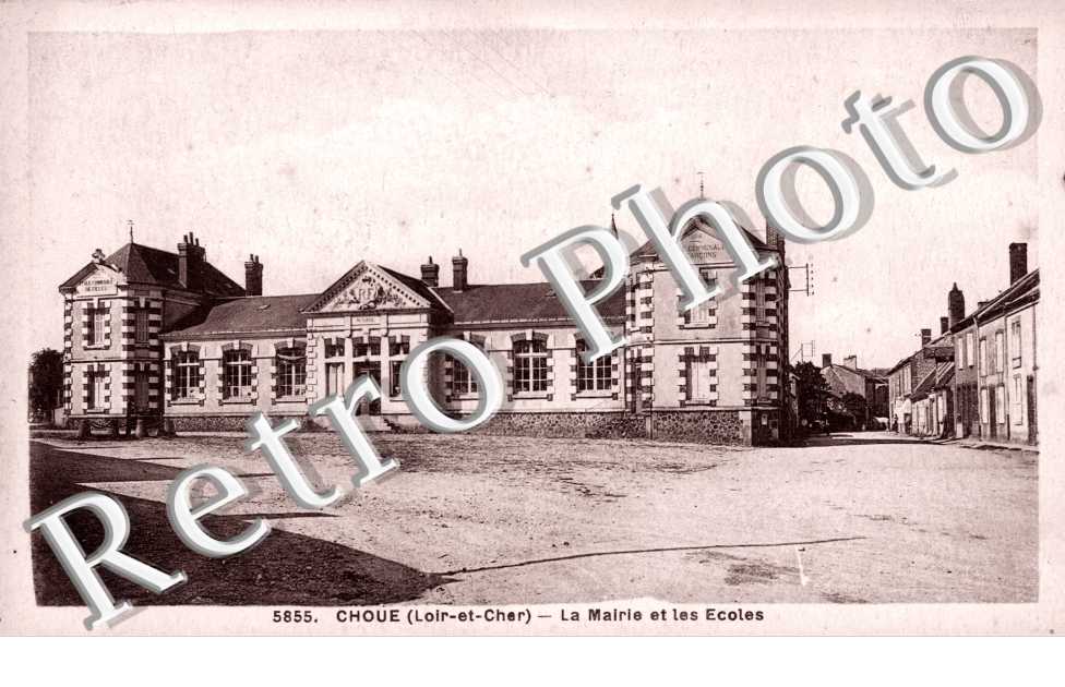 la mairie et les ecoles