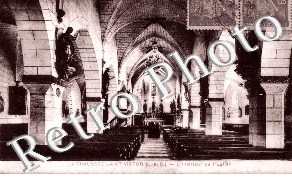 Interieur de l'eglise