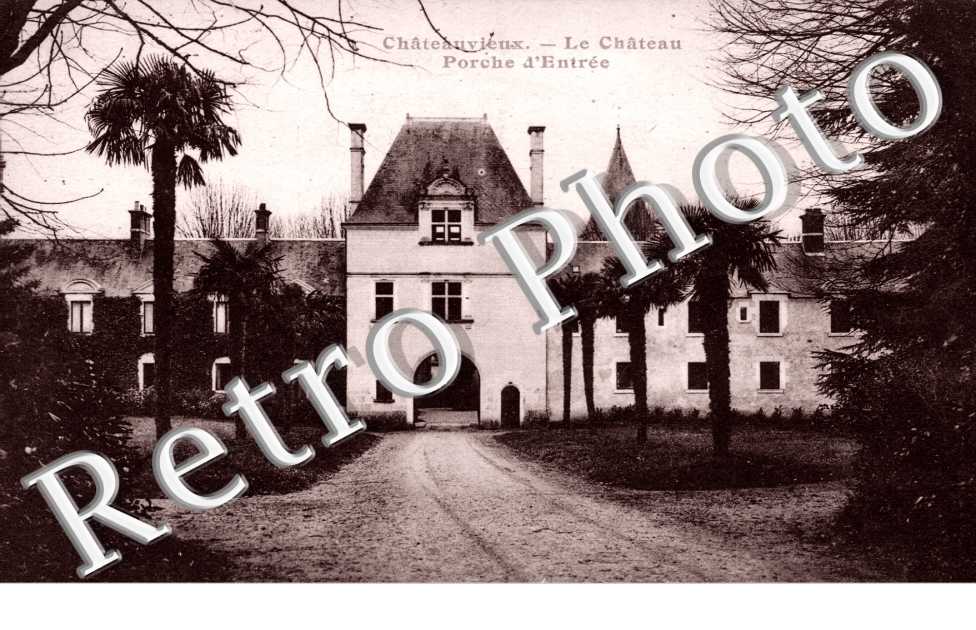 le Chateau - Porche d'entrée