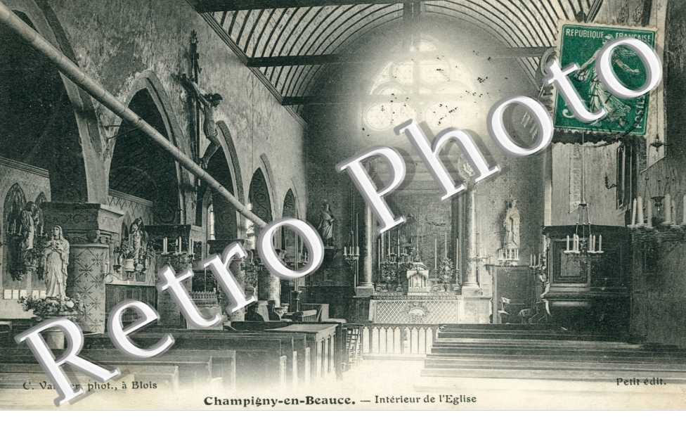 Interieur de l'eglise