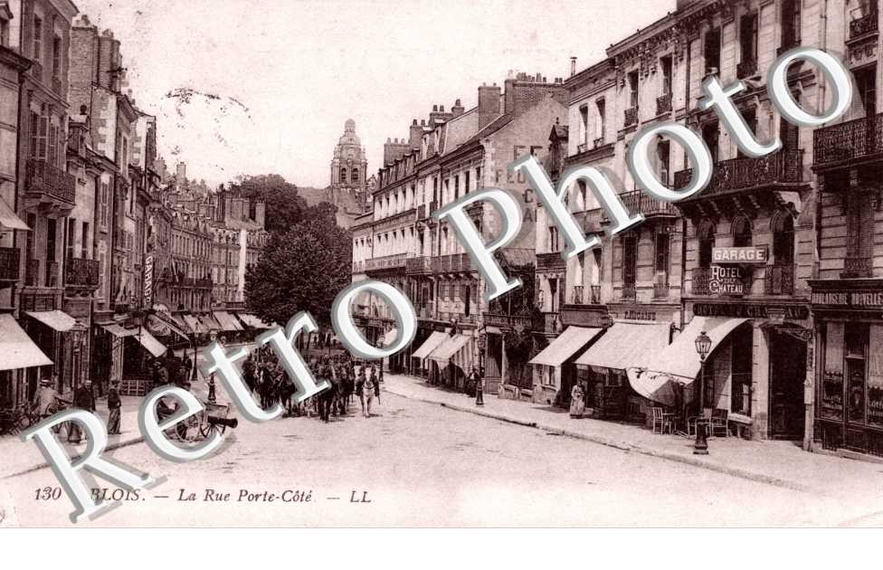 La rue Porte Cote