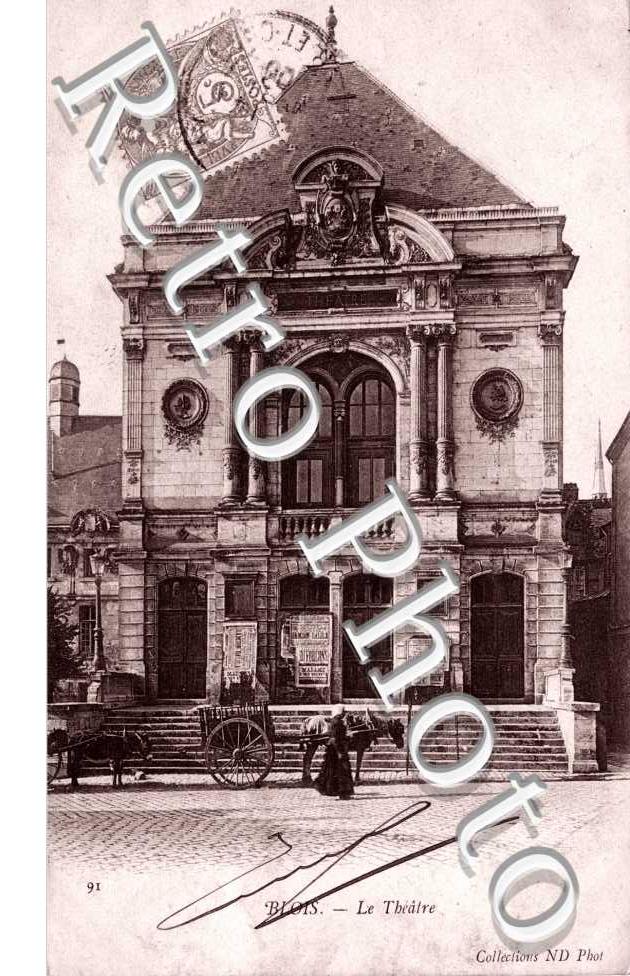 Le Theatre