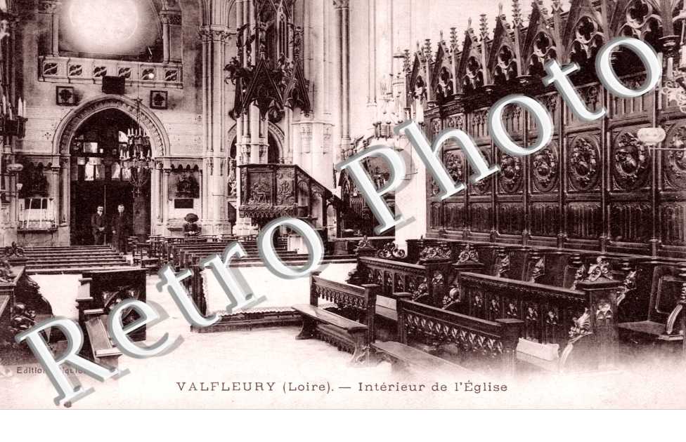 interieur de l'eglise
