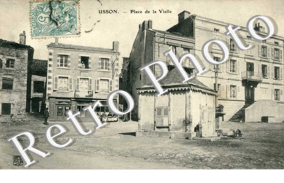 La Place de la Vialle