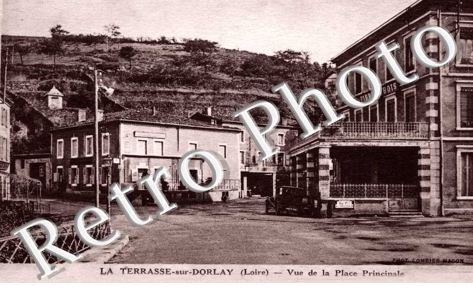 vue de la place principale