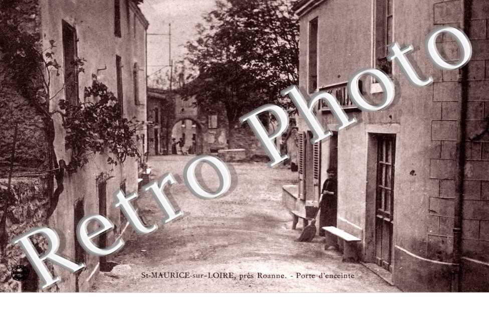 St Maurice sur Loire - porte d'enceinte