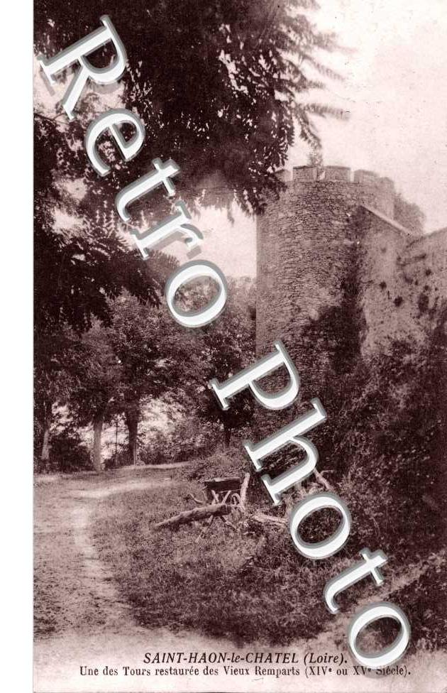 une des tours restauree des vieux remparts