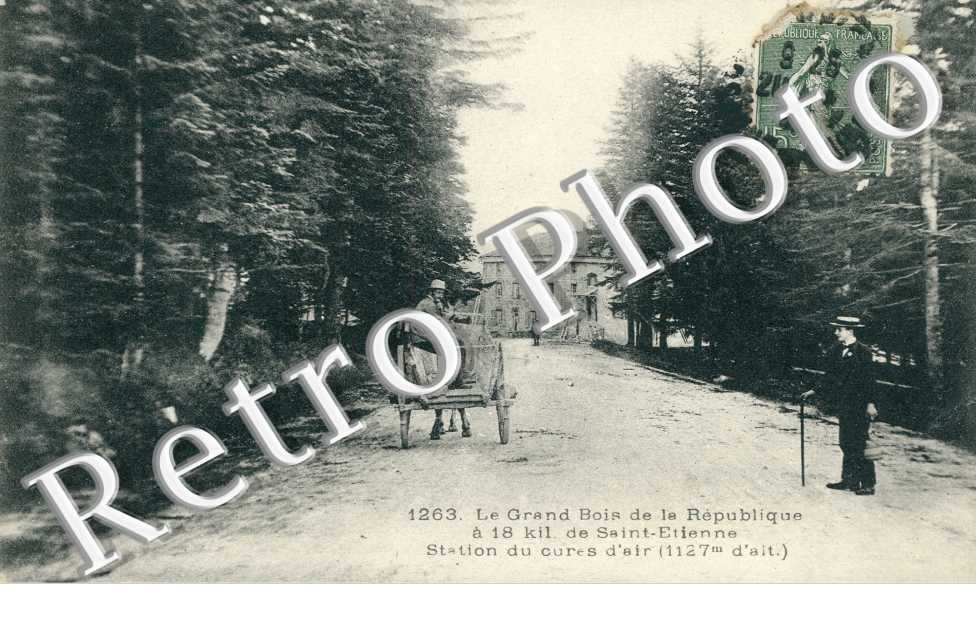 Le Grand Bois de la Republique