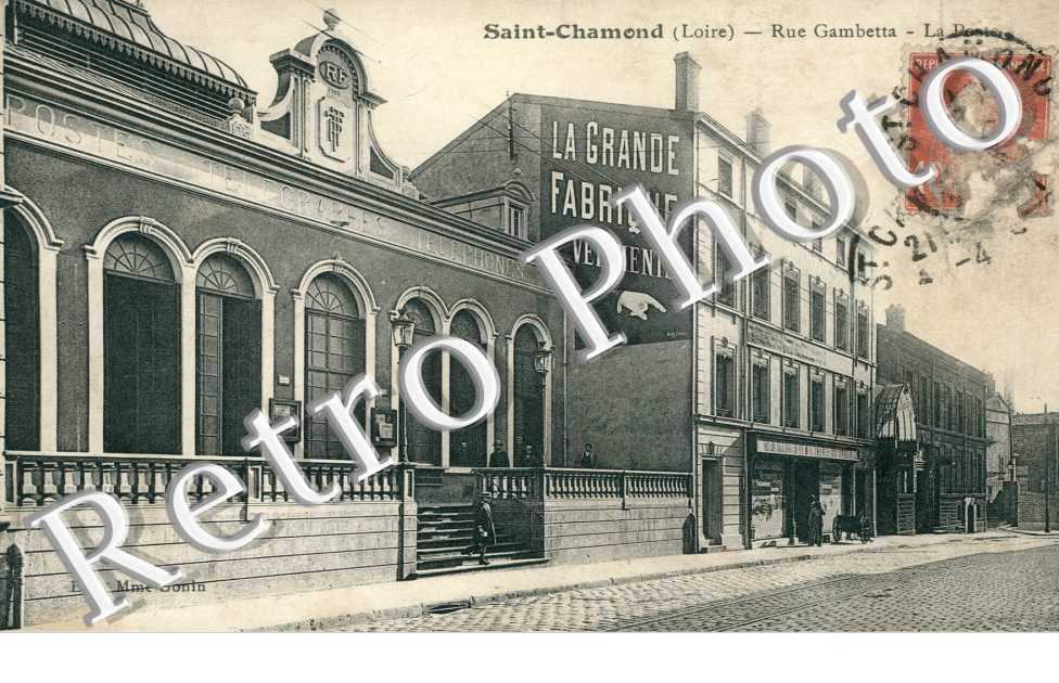 Rue Gambetta, la Poste