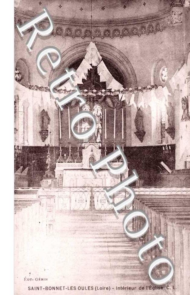 Interieur de l'eglise