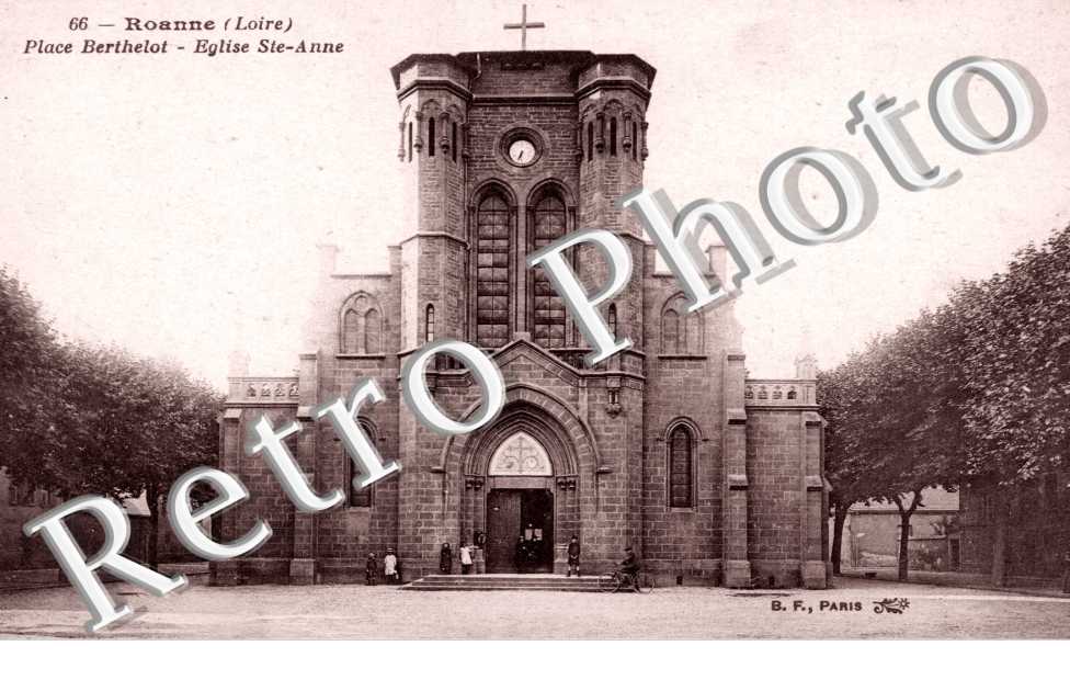Place Berthelot, Eglise Sainte Anne