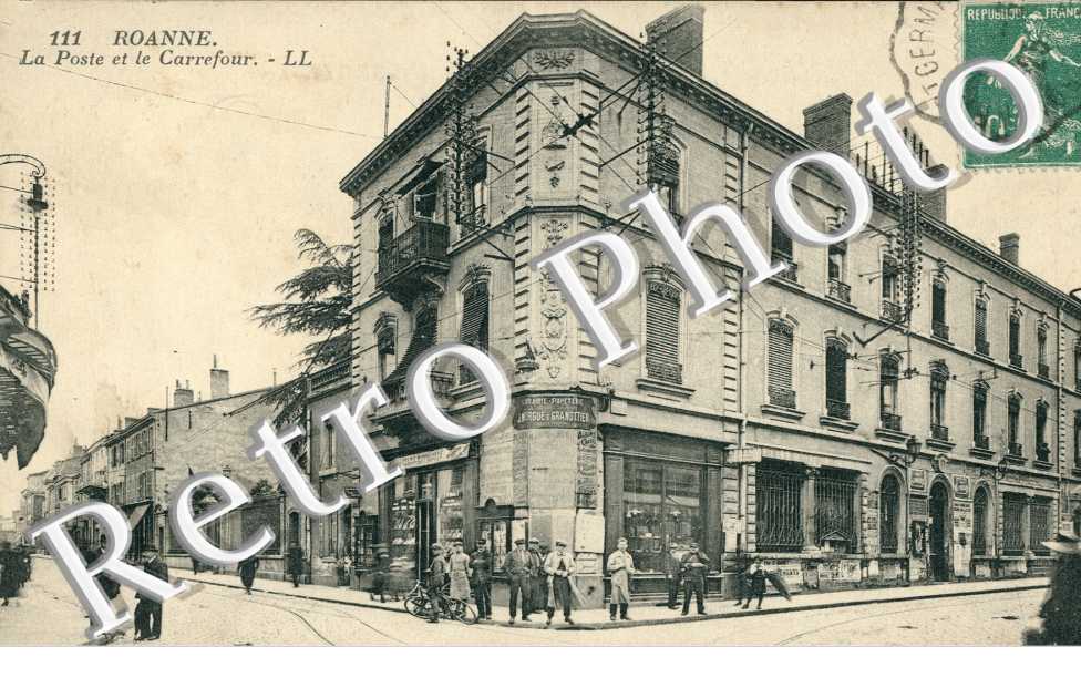 La Poste et le Carrefour