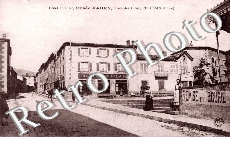 Place des Croix, Hotel du Pilat