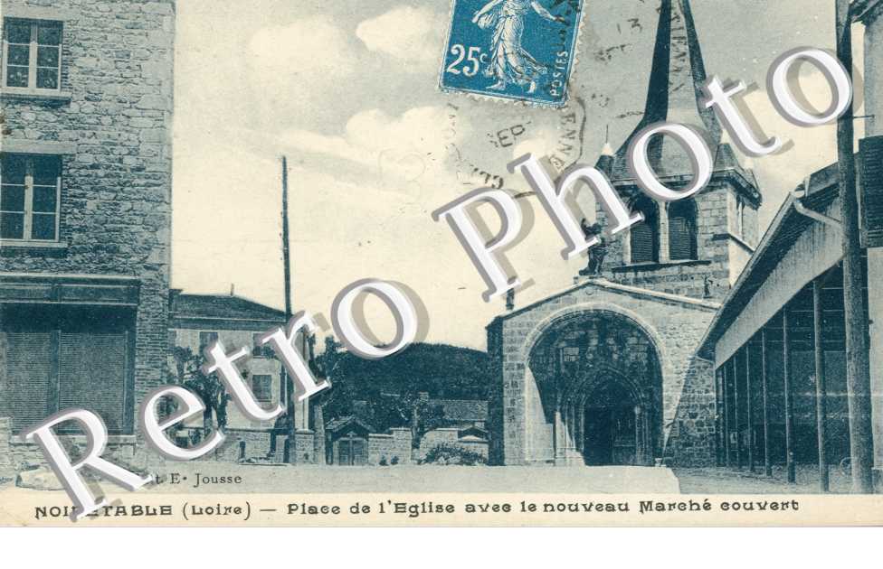 Place de l'Eglise avec le marche Couvert
