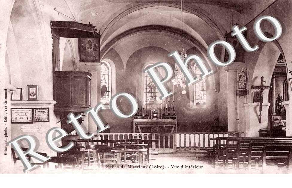 Interieur de l'eglise