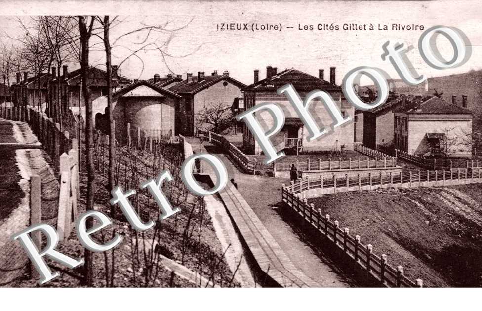 Les Cites Gillet a La Rivoire
