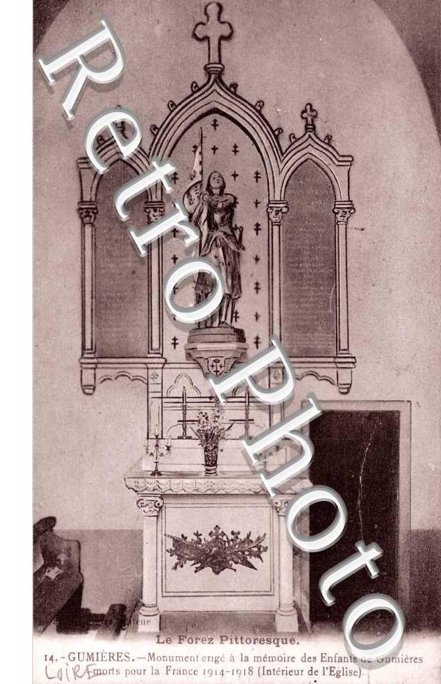 Interieur de l'Eglise - Monument aux morts
