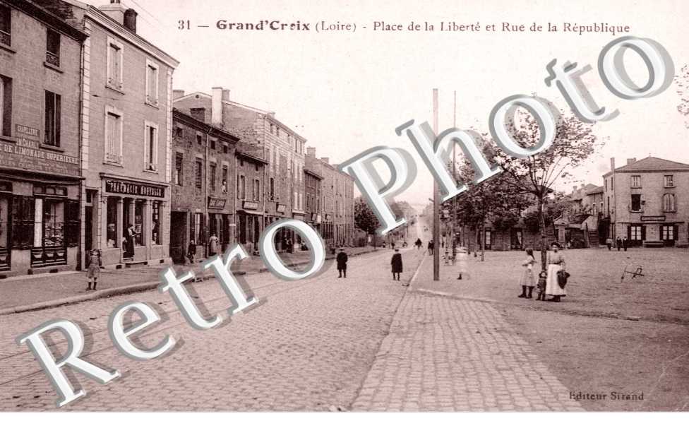Place de la Liberte et Rue de la Republique