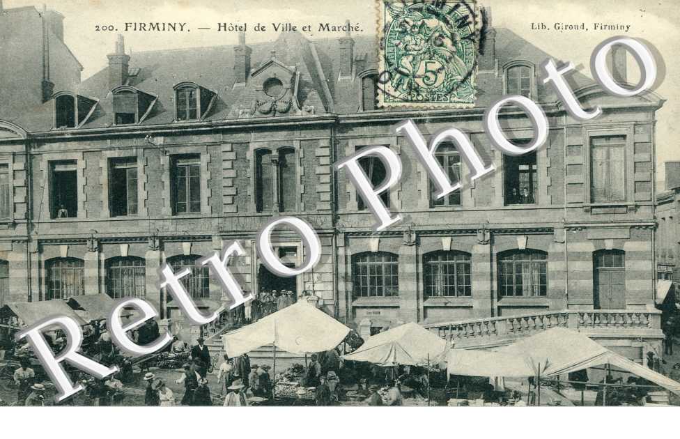 Hotel de Ville et Marche