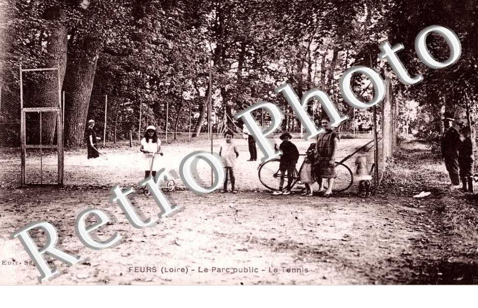 Le Parc Public, le Tennis