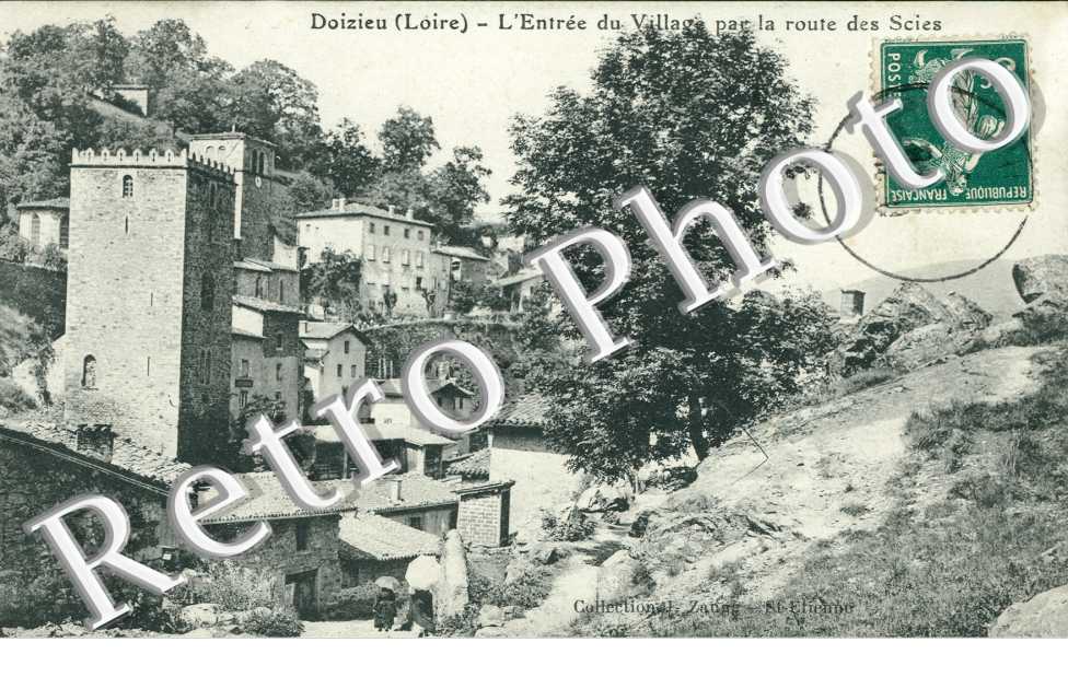 l´entree du village par la route des scies