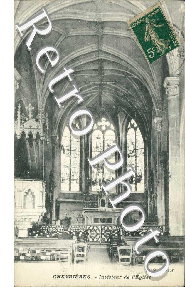 Interieur de l'eglise