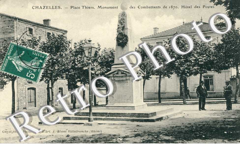 Place Thiers, Monument aux Morts et Hotel des Postes