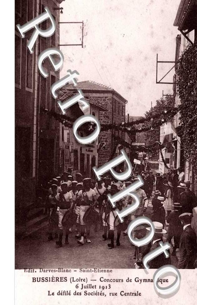 Concours de gymnastique - 6 juillet 1913 - defile des societes, rue centrale