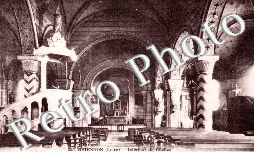 Interieur de l'eglise