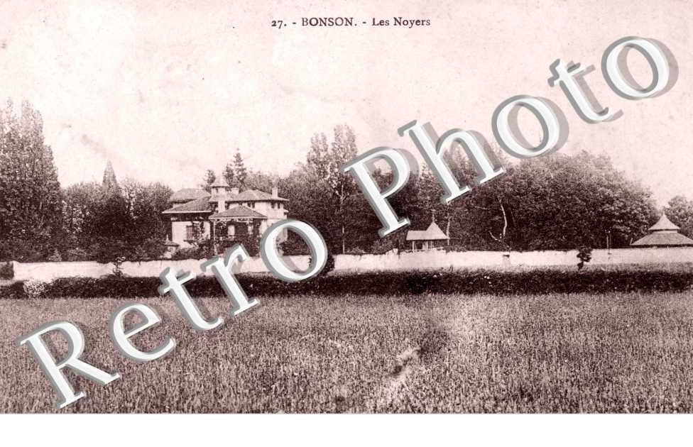 Les Noyers