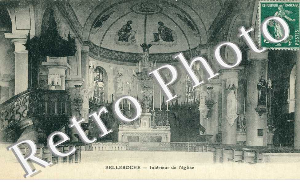 Interieur de l'eglise
